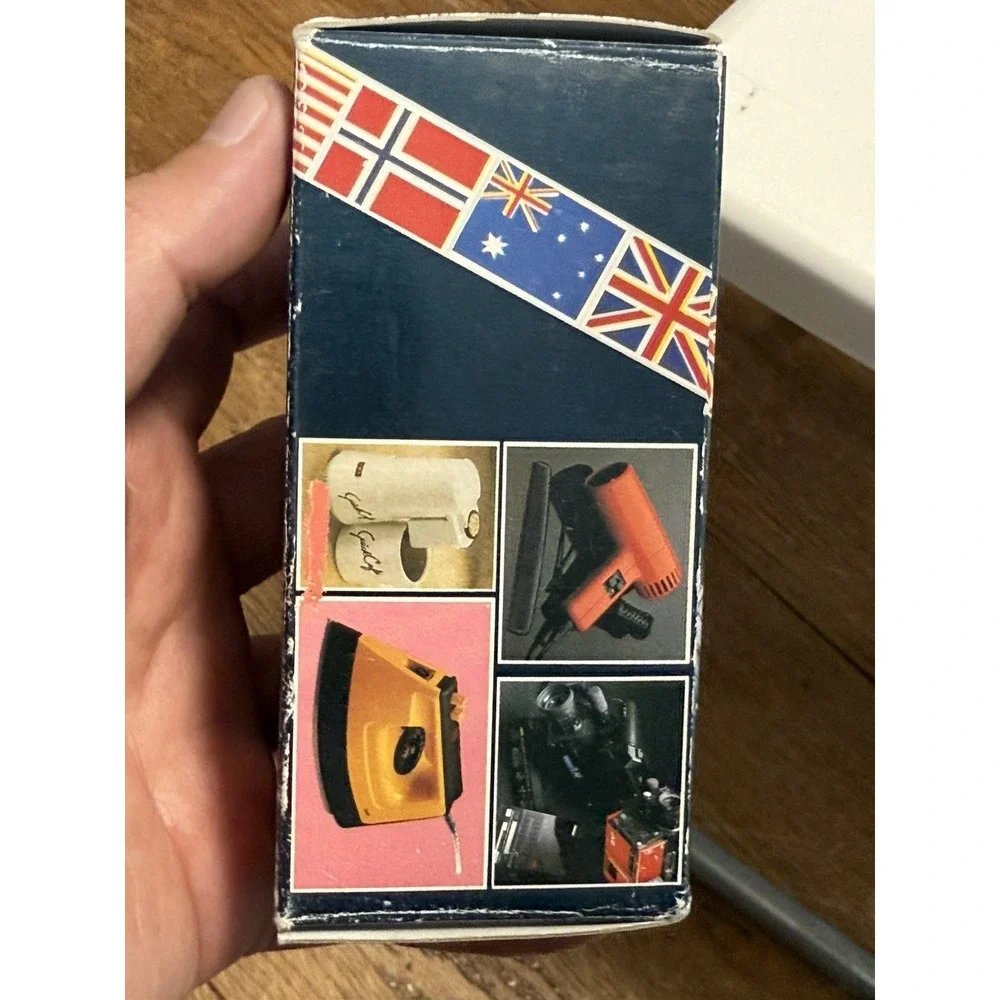 TRAVEL CONVERTER - Picture 2 of 5